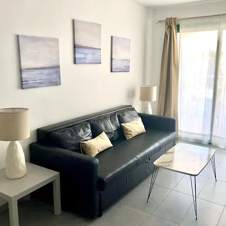 Playa De Las Cucharas Apartment Apartman *