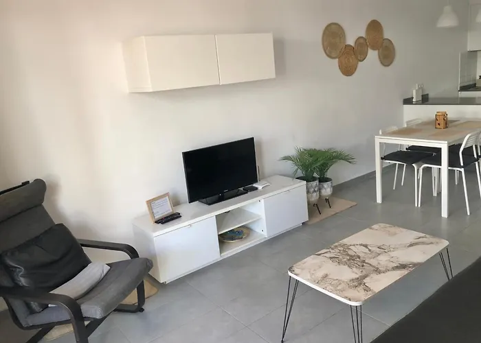 Ground Floor With Pool, Next To The 科斯塔特吉塞